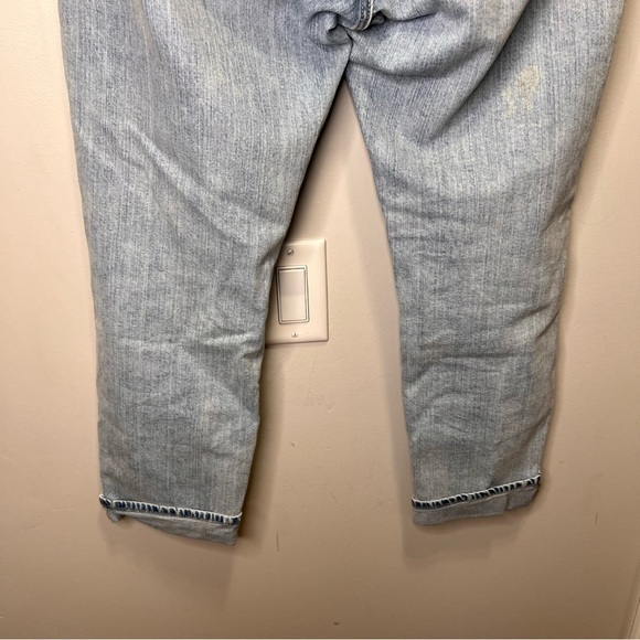 Old Navy Mid Rise Boyfriend Distressed Jeans Size 14 - Picture 5 of 12